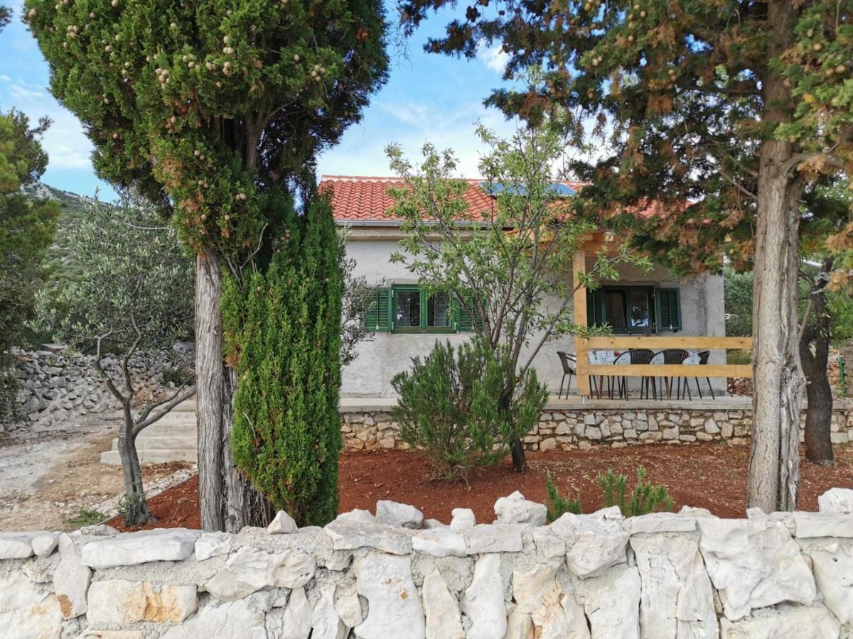 Kuca Za Odmor Obitelji Pedisic Villa Banj Exterior photo